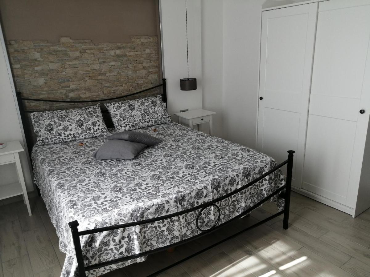 Prima Stella Tourist Rooms 明图尔诺 外观 照片